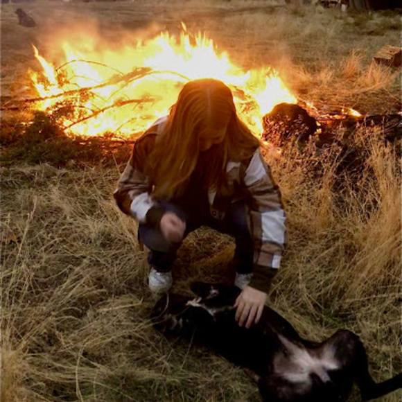 Meet your Posher, Allison - Picture 1 of 1